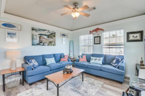 Surfside Beach Retreat with Balcony - Walk to Beach!